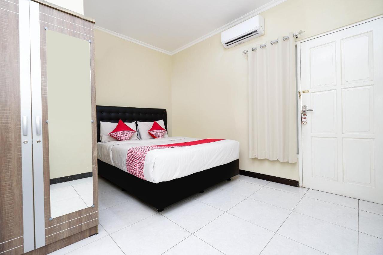 Oyo 1835 Kostel Wood Semarang